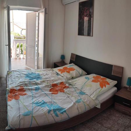 Apartmani Sabira Novi Vinodolski Exterior foto