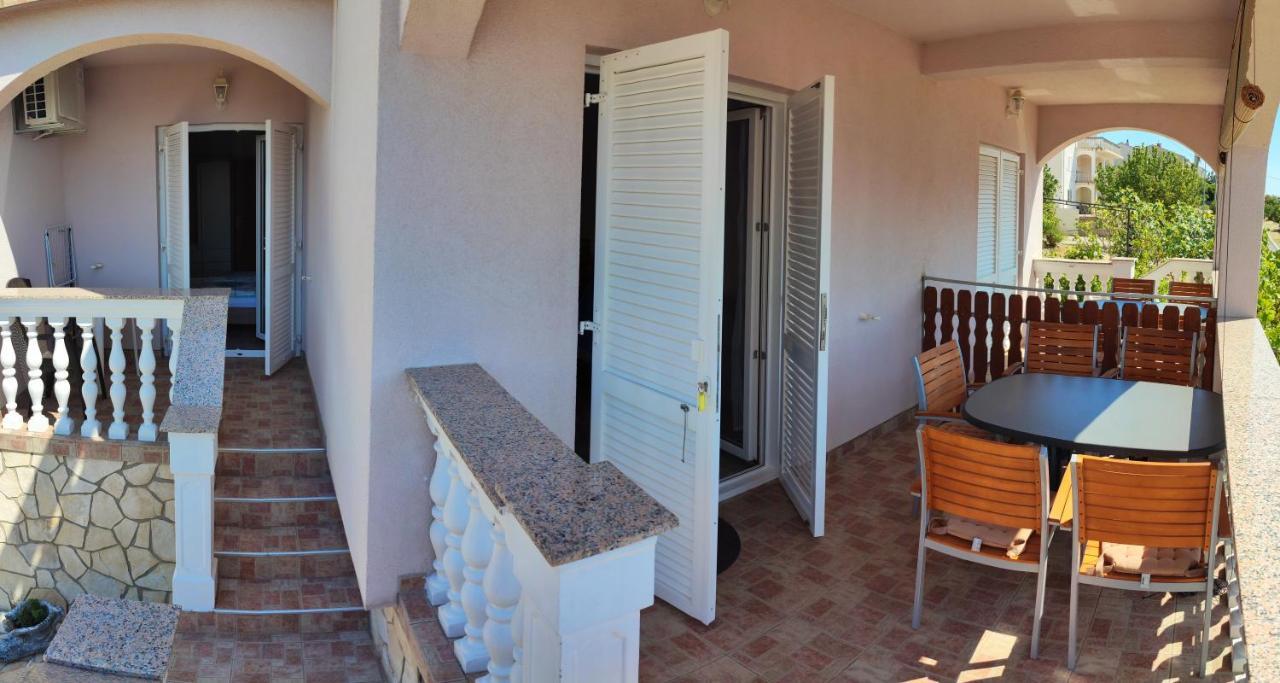 Apartmani Sabira Novi Vinodolski Exterior foto