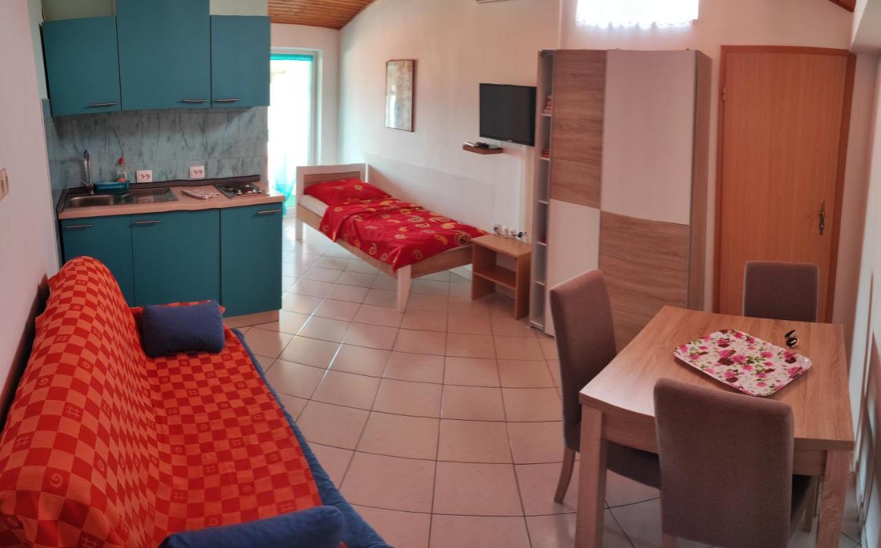 Apartmani Sabira Novi Vinodolski Exterior foto