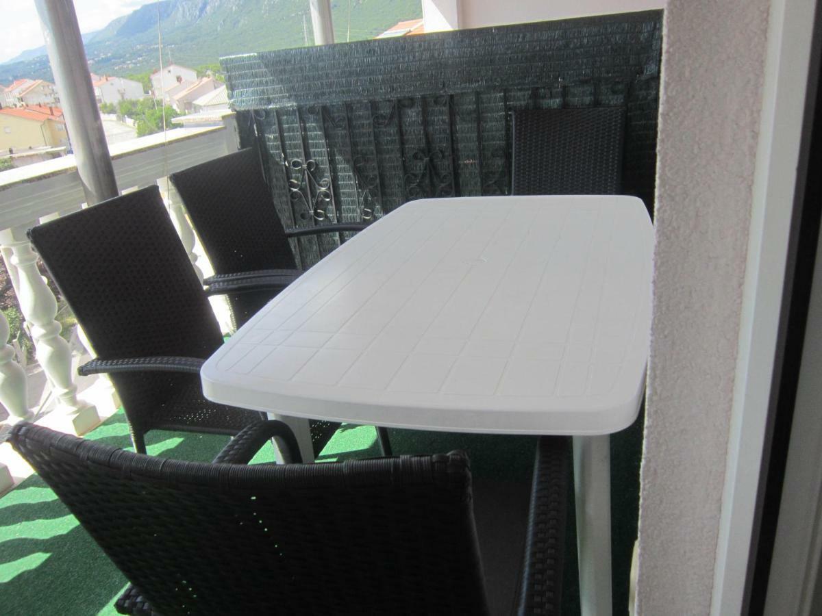 Apartmani Sabira Novi Vinodolski Exterior foto